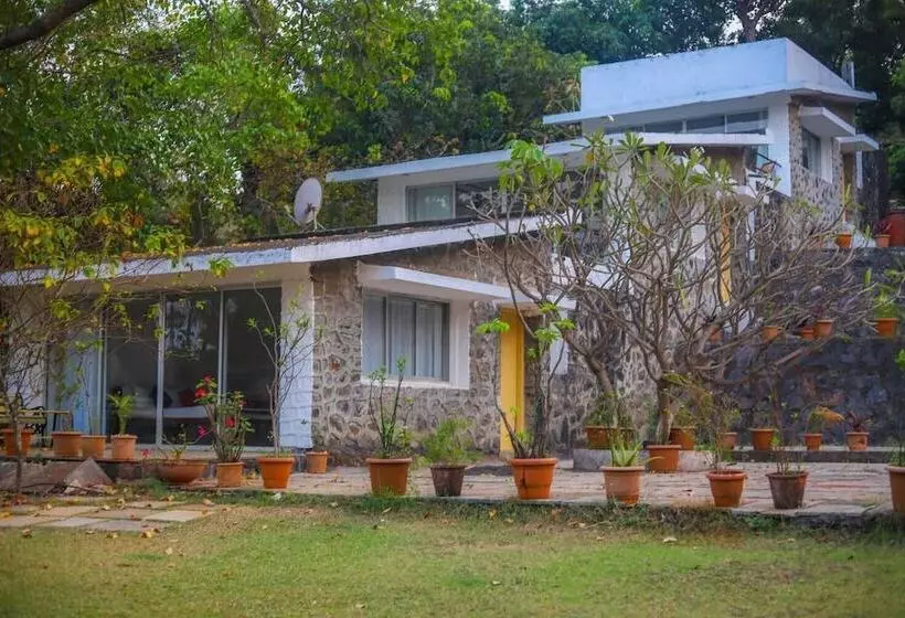 Hotelli Beyond Stay Mahua Bagh Murud