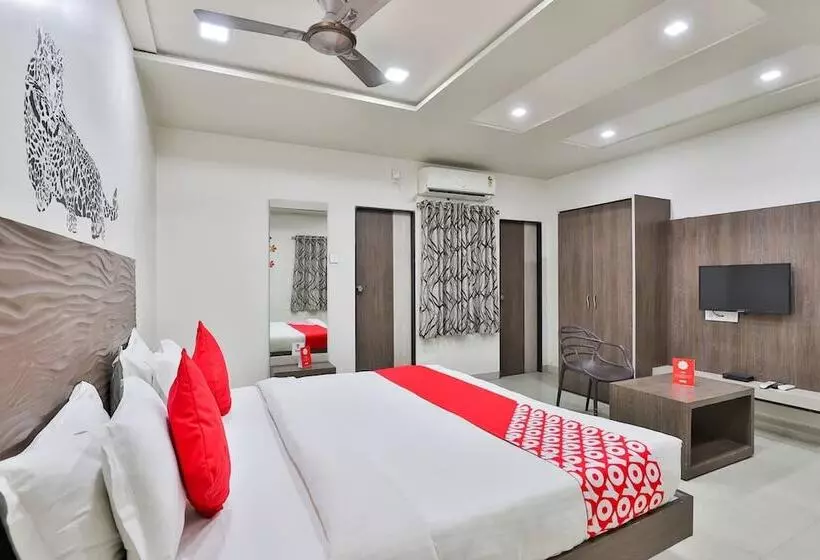 Hotel Daksh