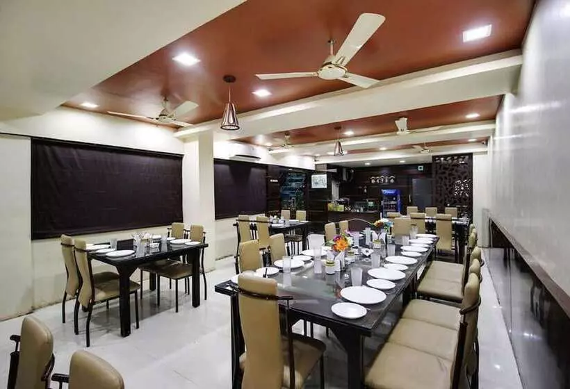 Hotel Daksh