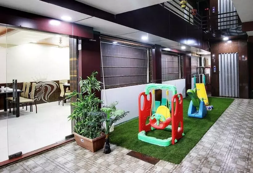 Hotel Daksh