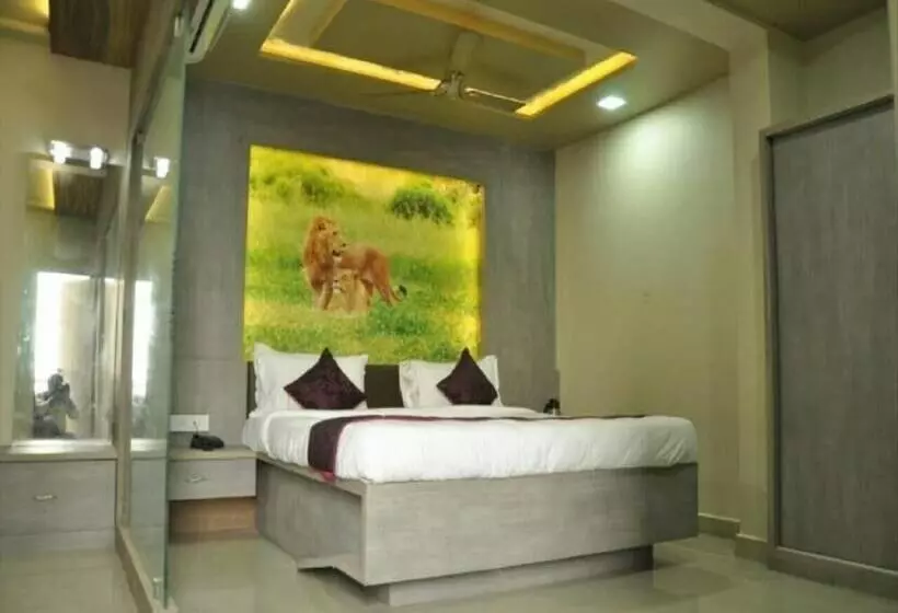 Hotel Daksh