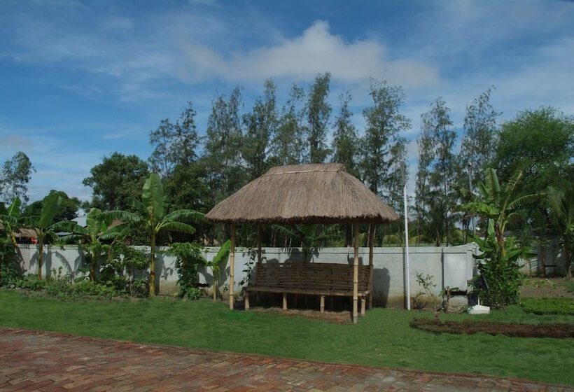 Hotel Dolphin Bhakkhali