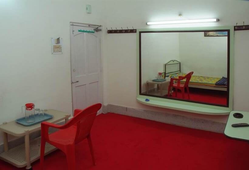 Hotel Dolphin Bhakkhali