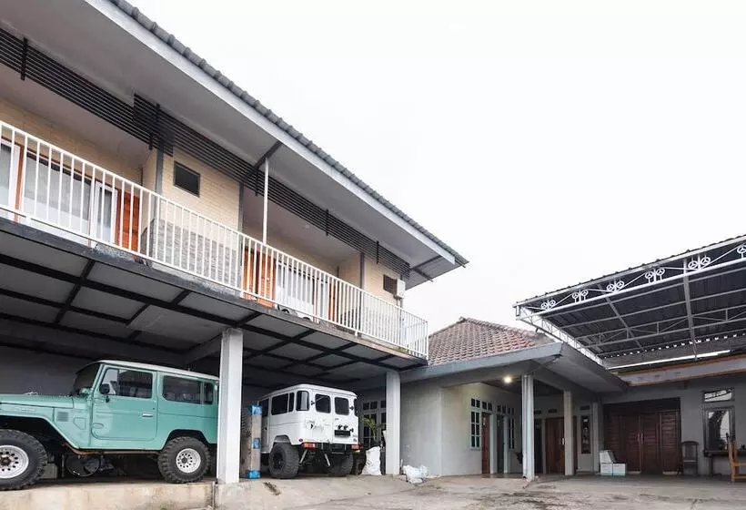 Hotelli Herman Homestay By Oyo Rooms