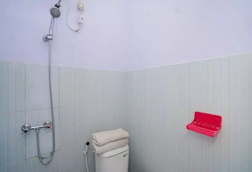 Hotelli Herman Homestay By Oyo Rooms