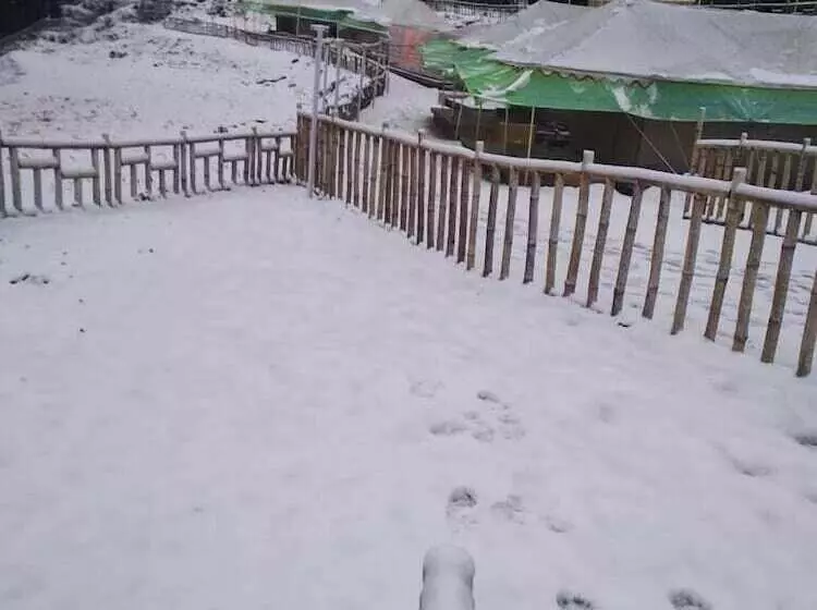 هتل Junglee Camps & Resort