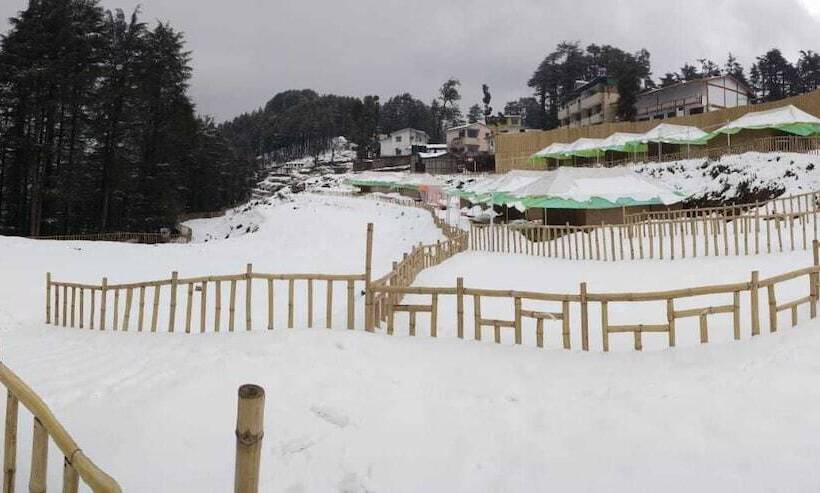 Hotell Junglee Camps & Resort