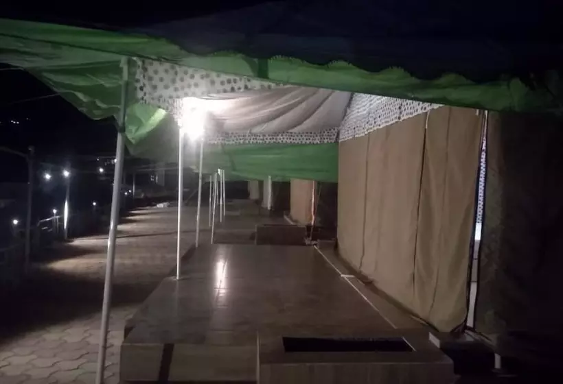 هتل Junglee Camps & Resort