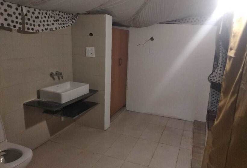 Hotell Junglee Camps & Resort