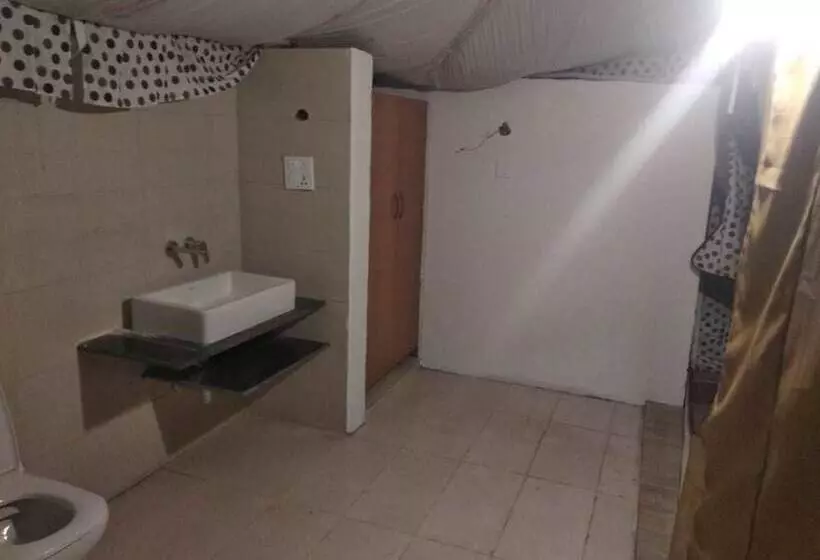 هتل Junglee Camps & Resort