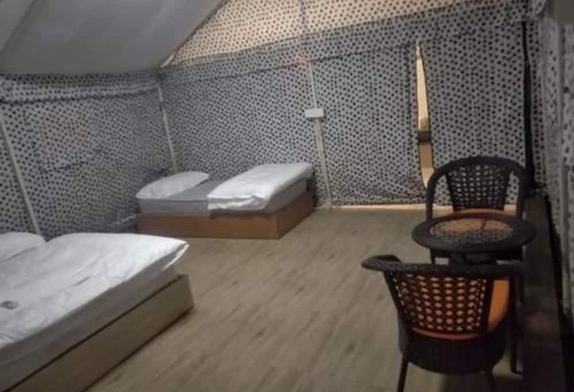 Hotell Junglee Camps & Resort