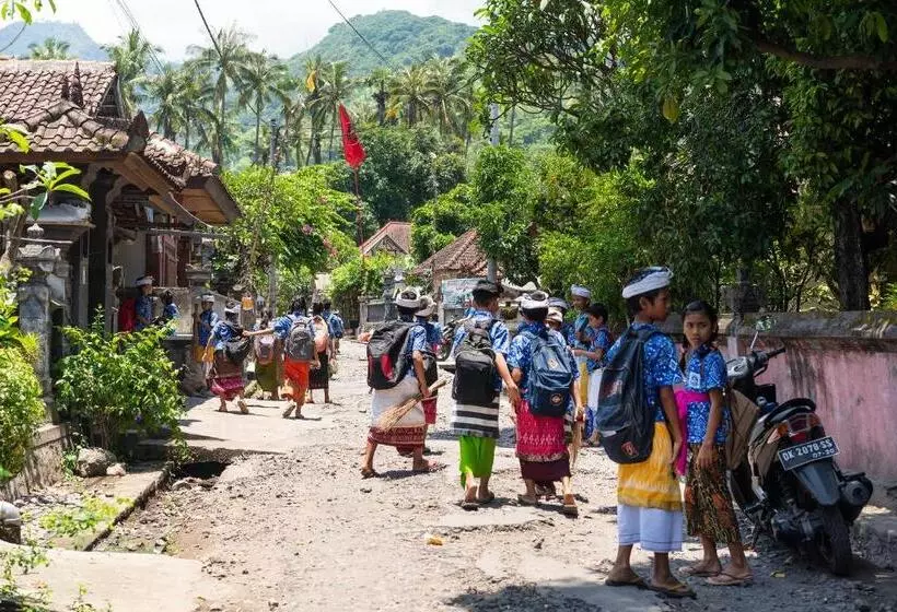 Hotelli Kubu Kangin Resort