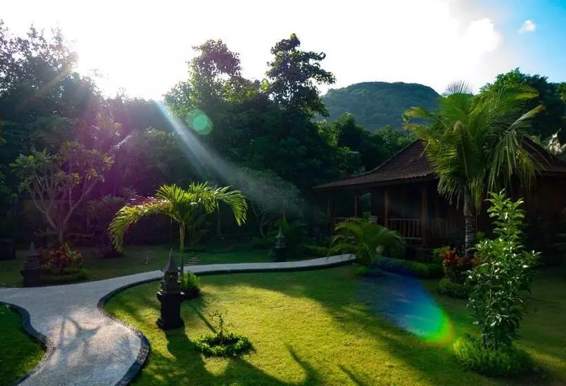 Hotelli Kubu Kangin Resort