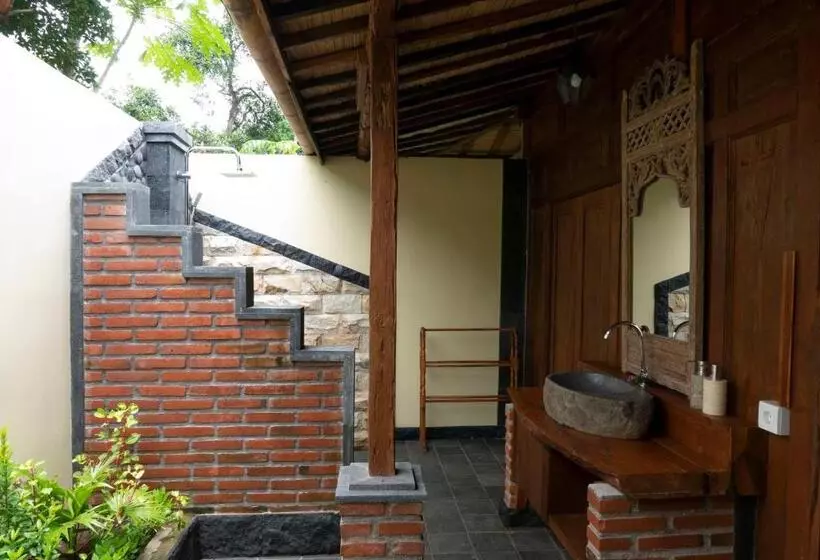 Hotelli Kubu Kangin Resort