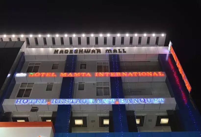 ホテル Mamta International