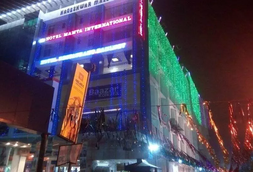 ホテル Mamta International