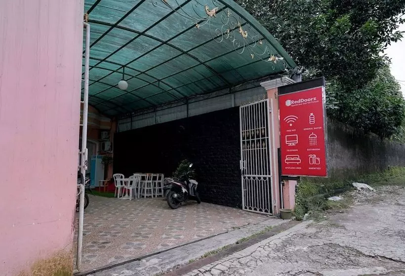 Hotelli Reddoorz Syariah Near Exit Toll Puncak