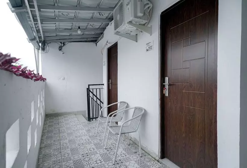 Hotelli Reddoorz Syariah Near Exit Toll Puncak