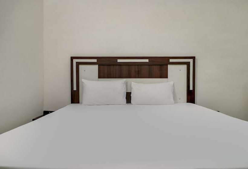 Spot On 48646 Hotel Gvrh