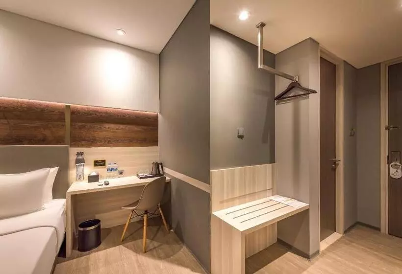 Hotelli Stanley Wahid Hasyim Jakarta