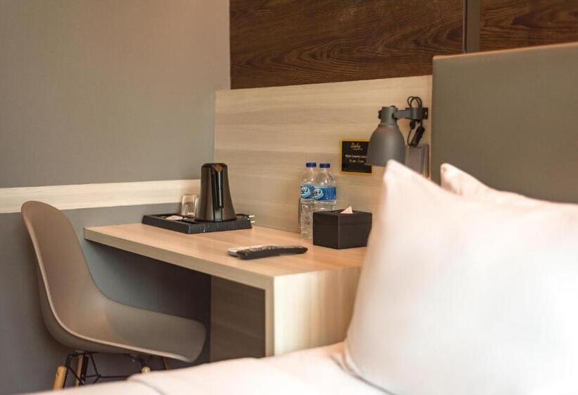 Hotel Stanley Wahid Hasyim Jakarta