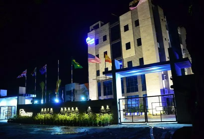 Hotelli Dolphin Chocolate Inn