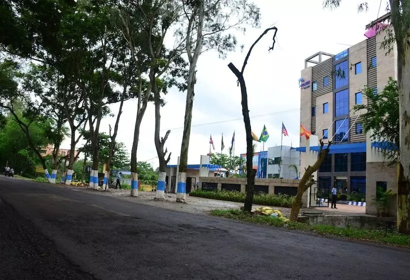 Hotelli Dolphin Chocolate Inn