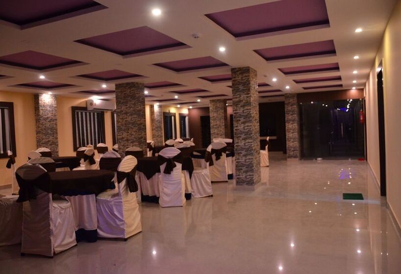 فندق Dolphin Chocolate Inn