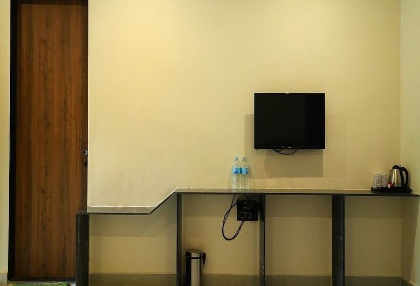 호텔 Van Vihar Farm & Resort