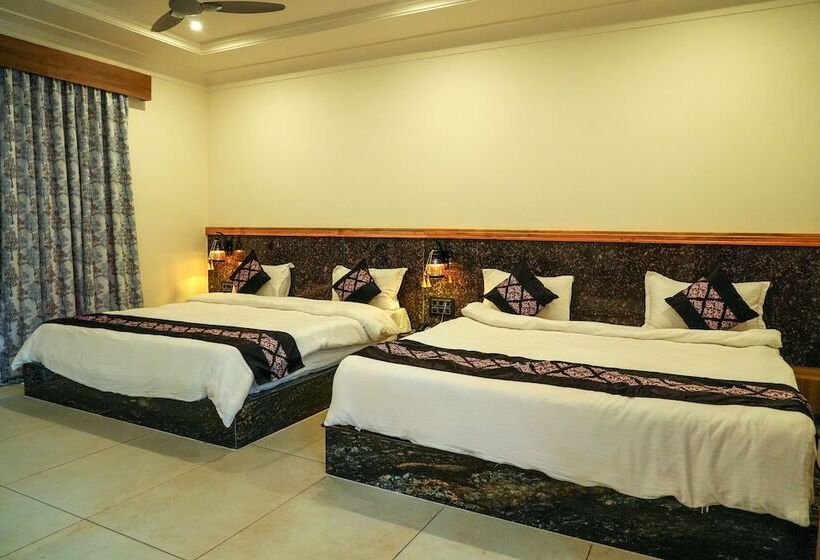 호텔 Van Vihar Farm & Resort