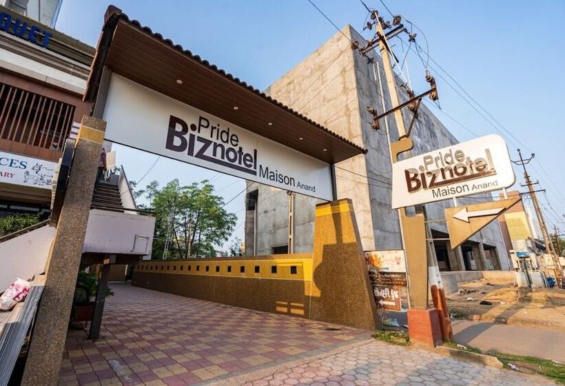 Pride Biznotel The Maison Anand