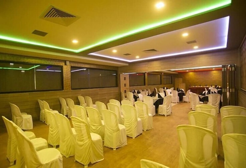 Pride Biznotel The Maison Anand