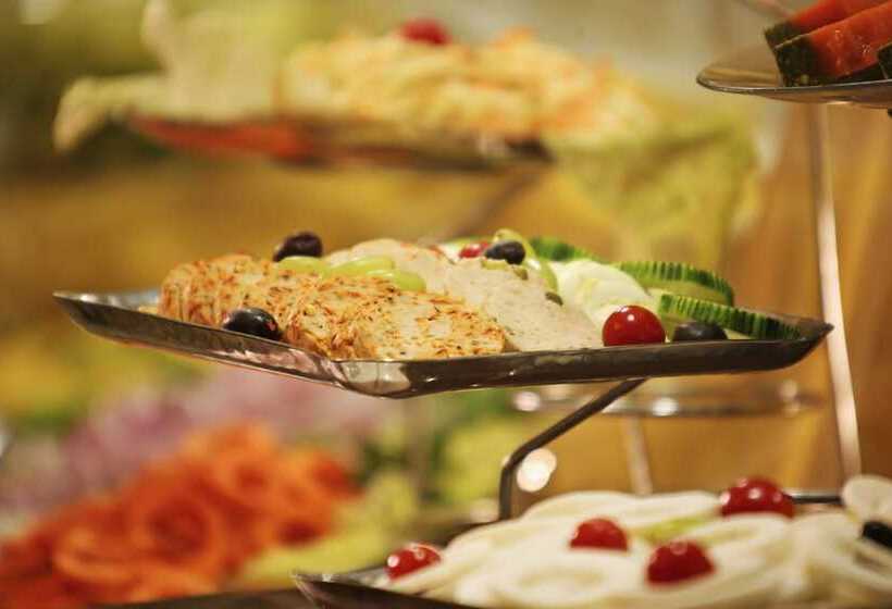 Pride Biznotel The Maison Anand