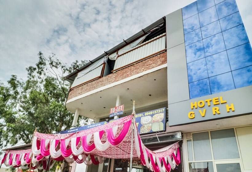 Spot On 48646 Hotel Gvrh