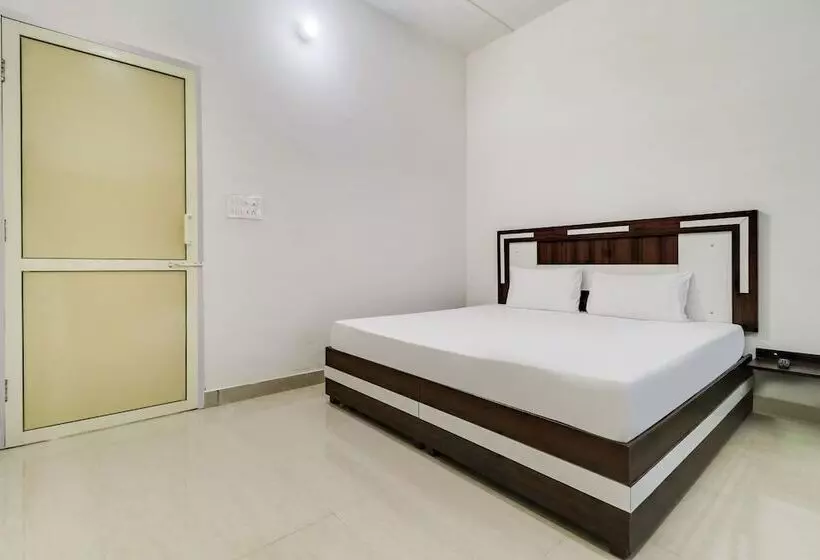 Spot On 48646 Hotel Gvrh