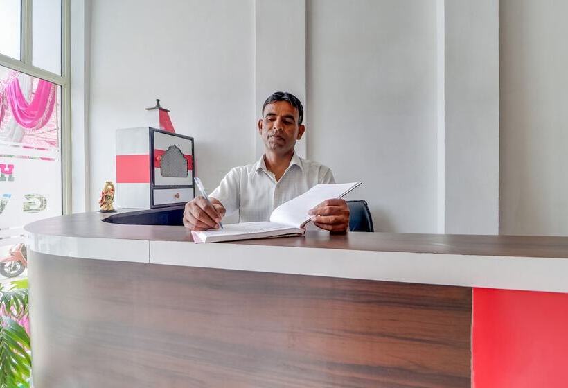 Spot On 48646 Hotel Gvrh