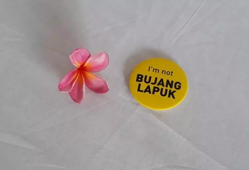 Bujang Lapuk Hostel