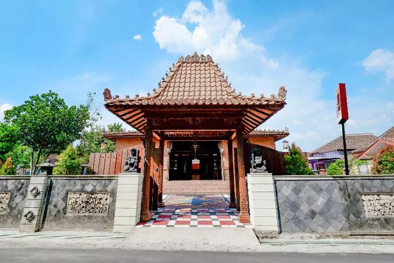 Hotelli Oyo 2327 Pagsis Village