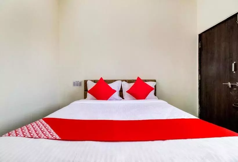 Hotelli Oyo 70104  80 City Center