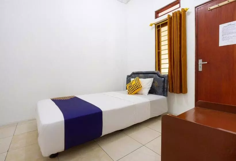 Hotelli Spot On 2891 999 Guest House