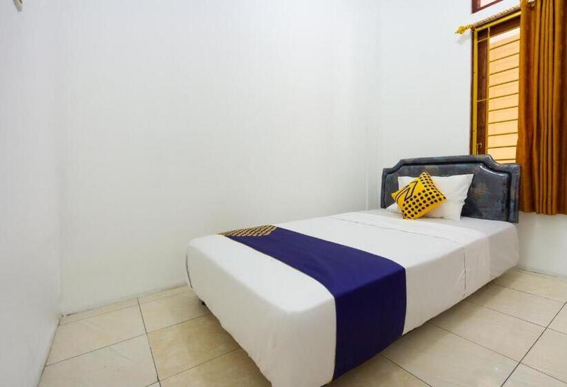 בית מלון כפרי Spot On 2891 999 Guest House