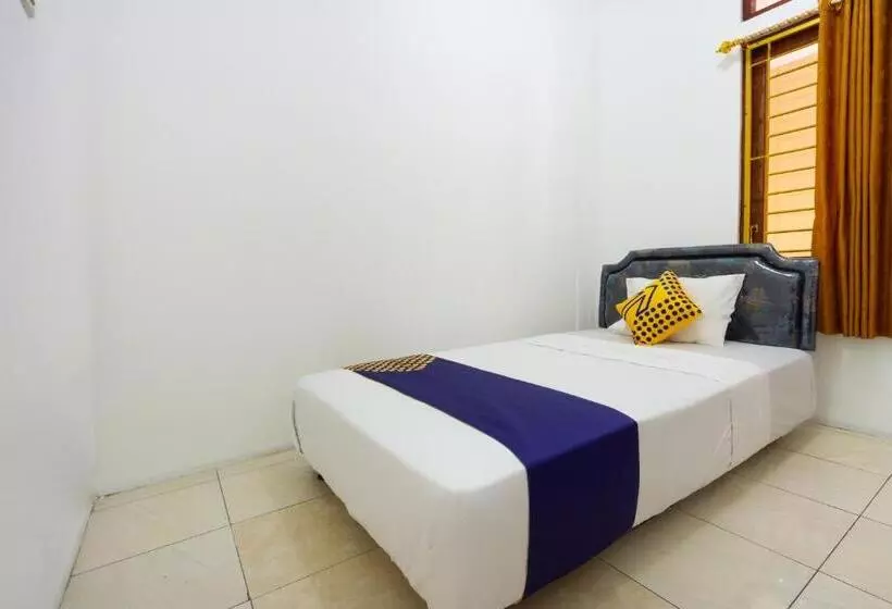 Hotelli Spot On 2891 999 Guest House