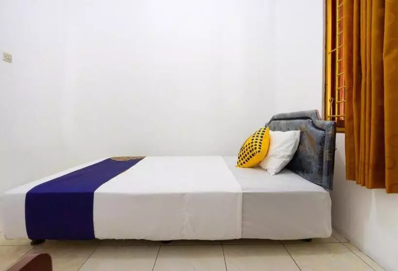 Hotelli Spot On 2891 999 Guest House