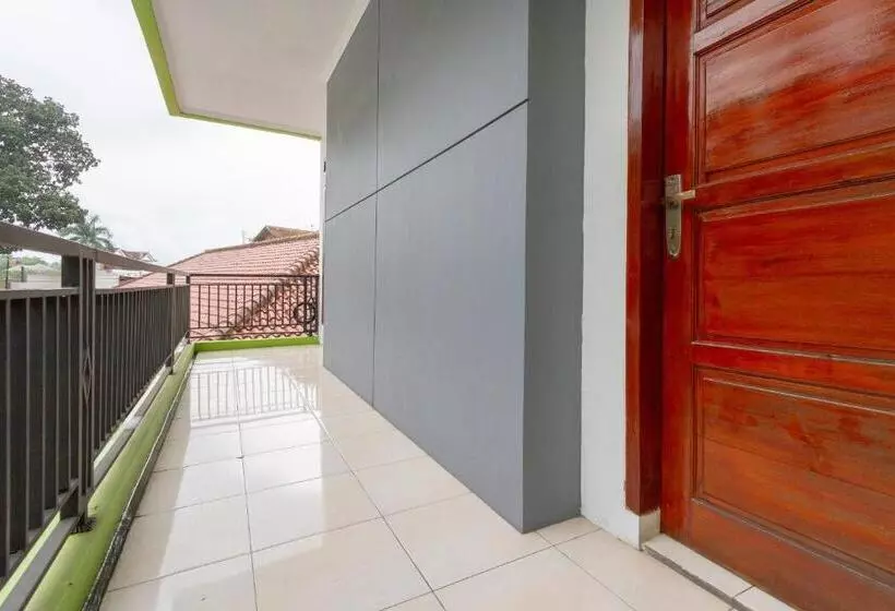 Hotelli Spot On 2891 999 Guest House