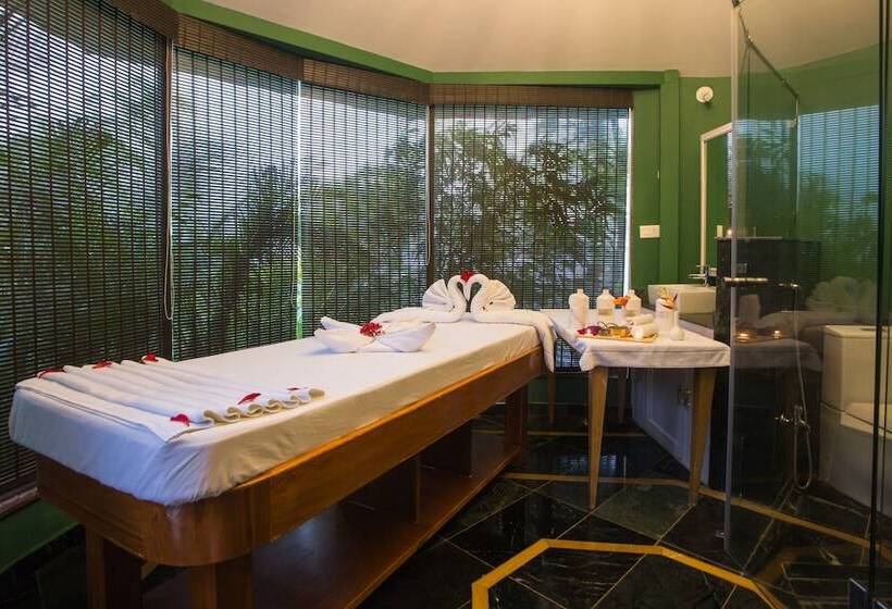 Residency Lake Resort & Spa