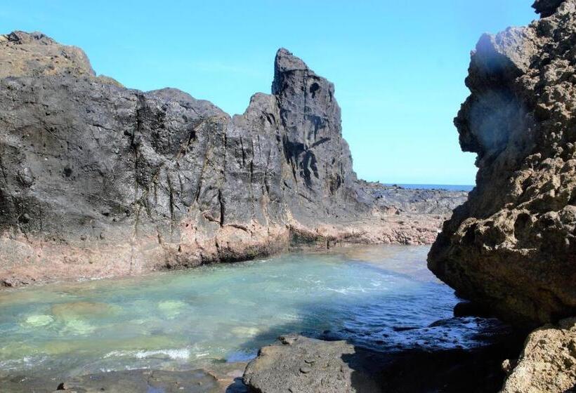 Курорт Alden Beach House