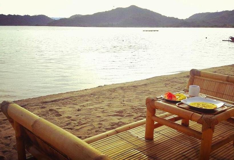 Курорт Alden Beach House