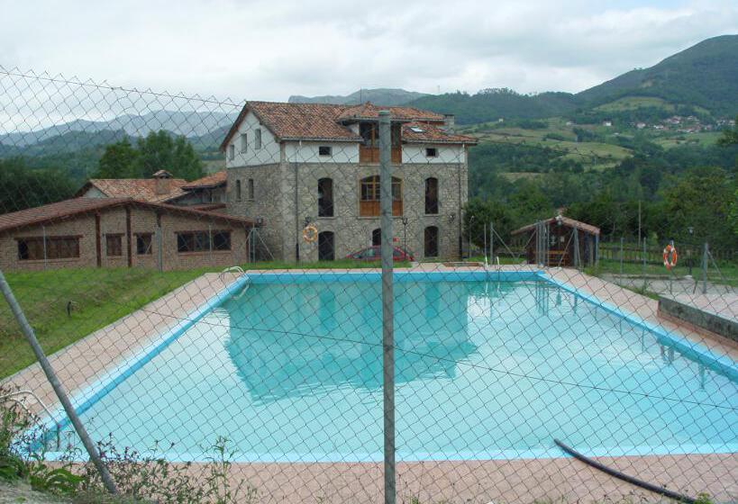 Albergue Palacio de la Teyeria