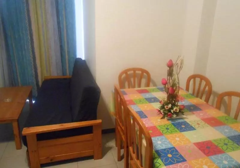 Tamaris Apartamentos  Playa De Xeraco  Solo Familias