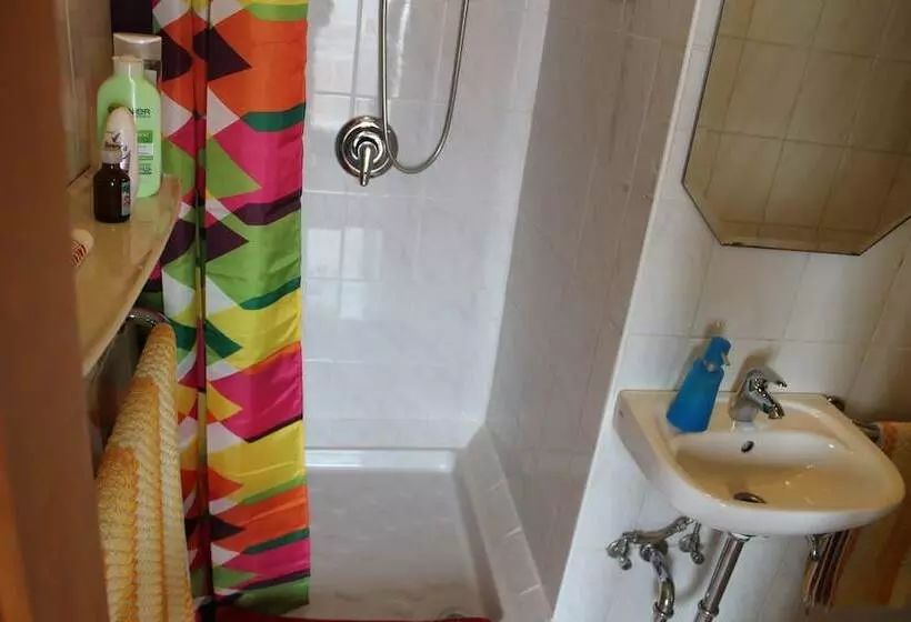 Budavar Bed And Breakfast